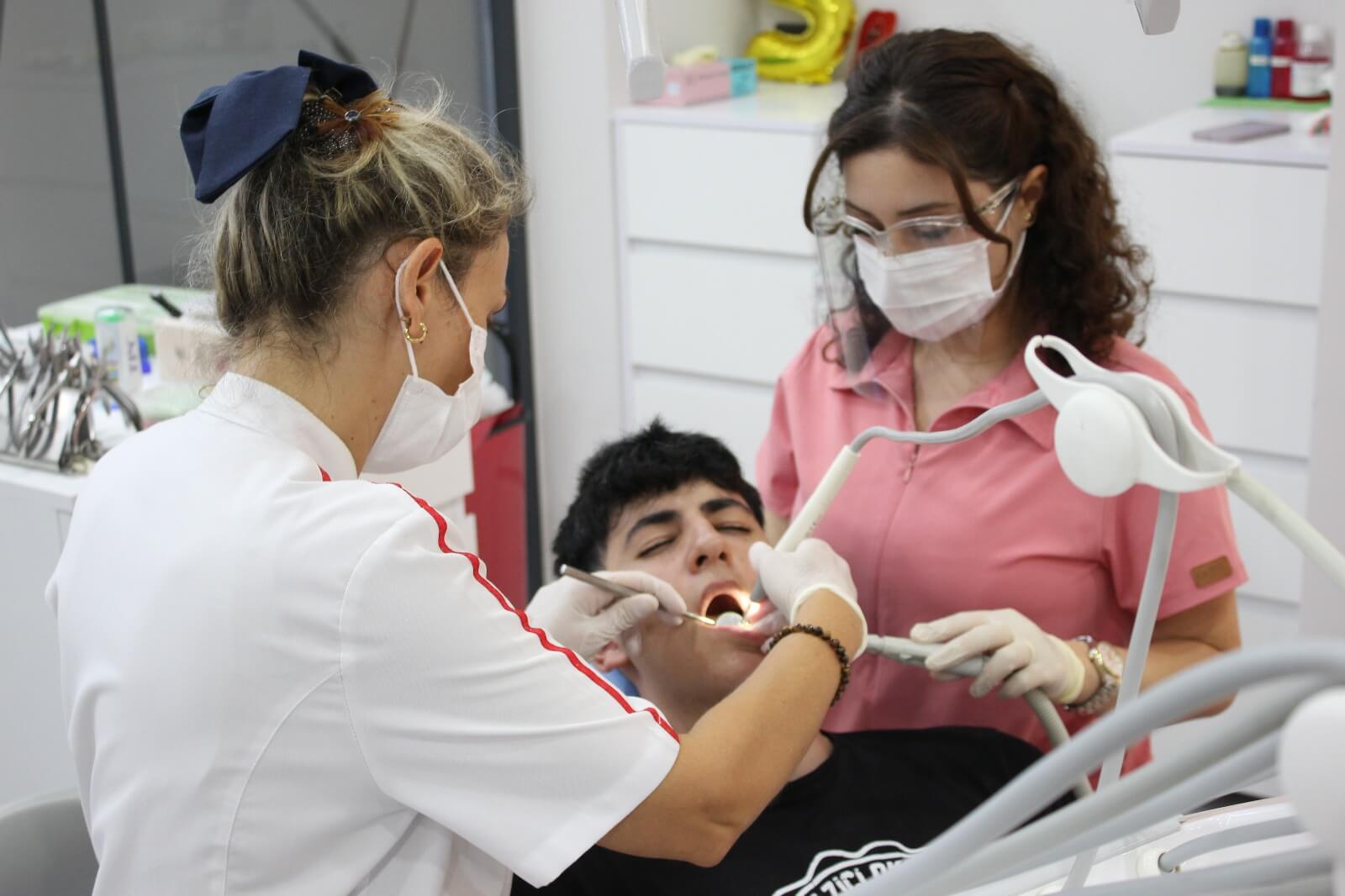 Yılmazlar Diş Kliniği Klinik Koridoru